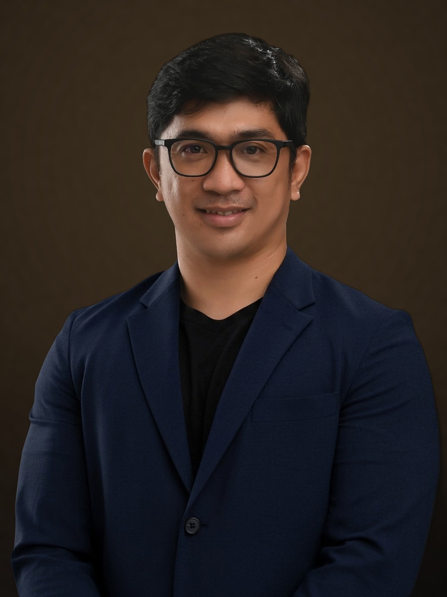 Ralph Arcenio, Personal Financiero / Contador